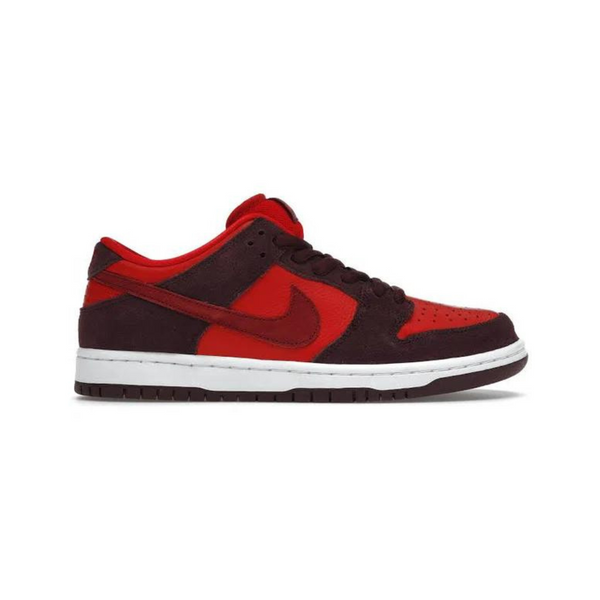 Nike SB Dunk Low Cherry