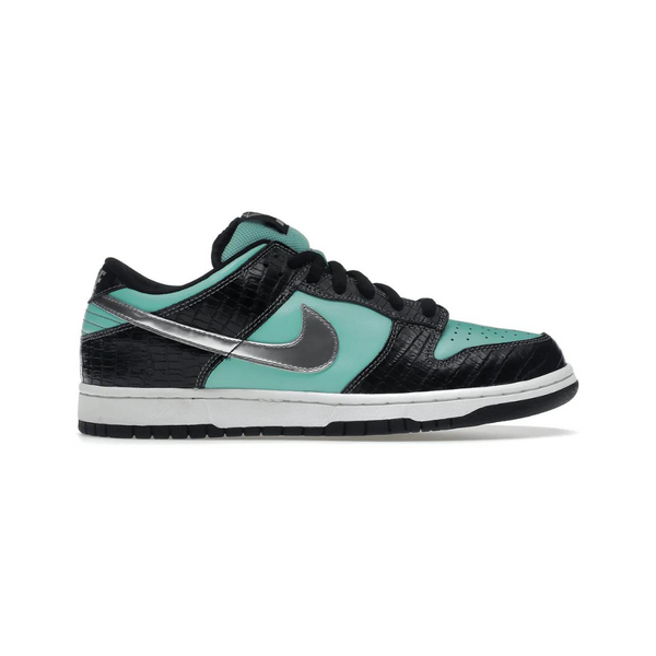 Nike SB Dunk Low Diamond Supply Co. Aqua Blue