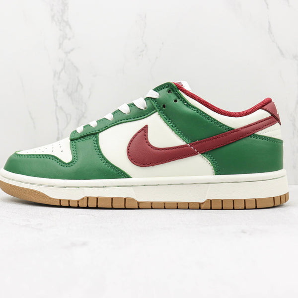 Nike Dunk Low Gorge Green